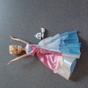 Disney Princess Cinderella doll with flippable dress with her pet Pumpkin
